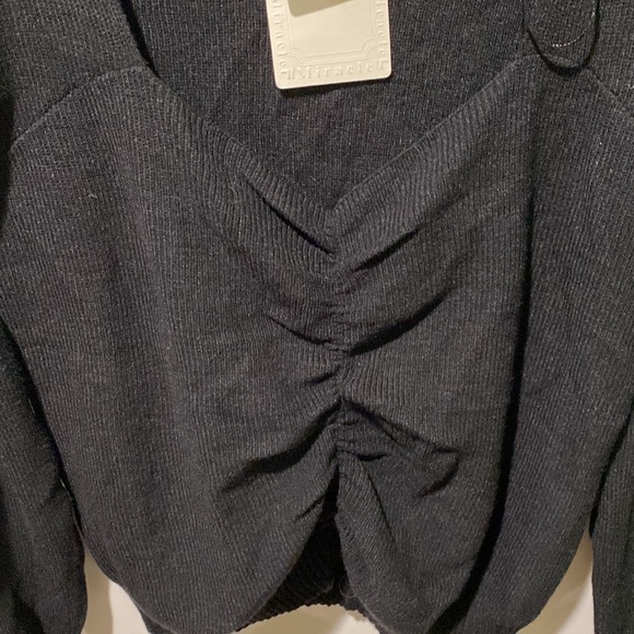 NWT Low Cut Puff Sleeve Soft Stretchy Sweater - Picture 5 of 11